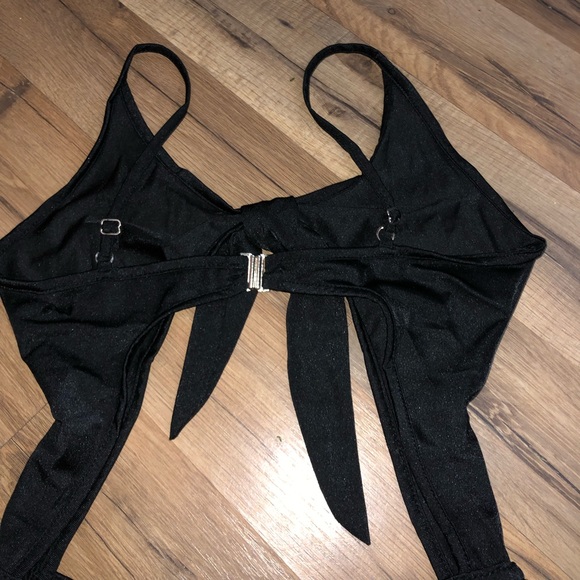 ❤️1 piece bathing suit - Picture 3 of 7